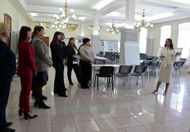Стахановские педагоги начали стажировку в Омске