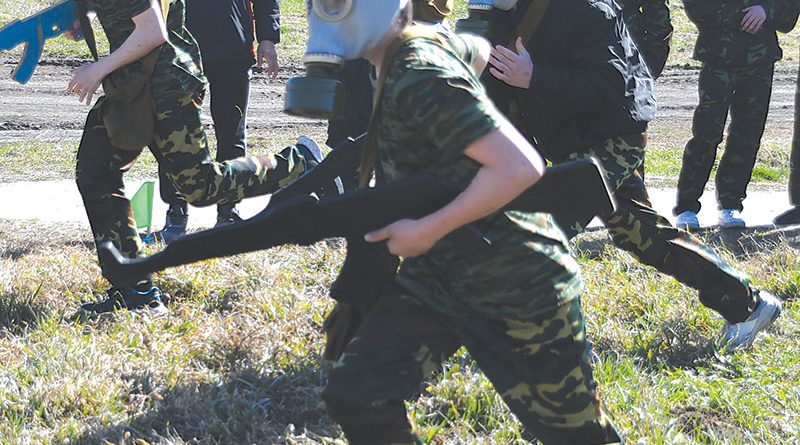 Военно-патриотическая игра «Зарница» прошла в Саргатском районе