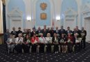 Виталий Хоценко вручил омичам государственные награды